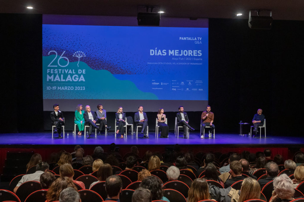 La dramedia Días mejores regresa con su equipo al Festival de Málaga para conmover al público hablando con elegancia y distinción sobre lo que de verdad importa