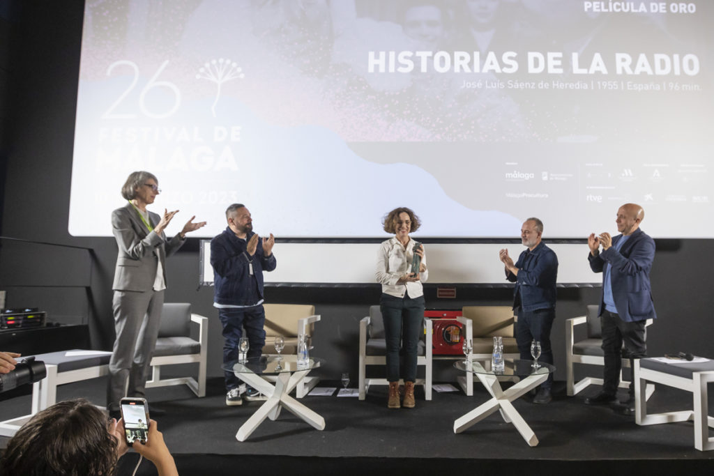 El clásico dirigido por José Luis Sáenz de Heredia, ‘Historias de la radio’, se convierte en la Película de Oro del 26 Festival de Málaga